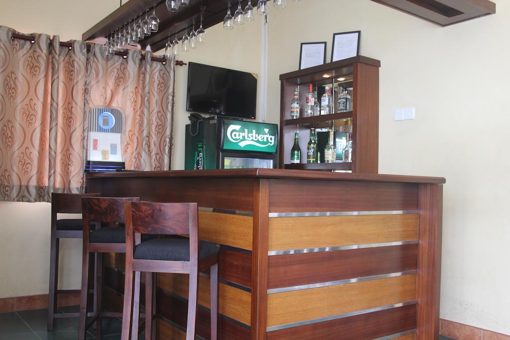 Grand 7 Hotel Thalawathugoda Talawatugoda Ngoại thất bức ảnh