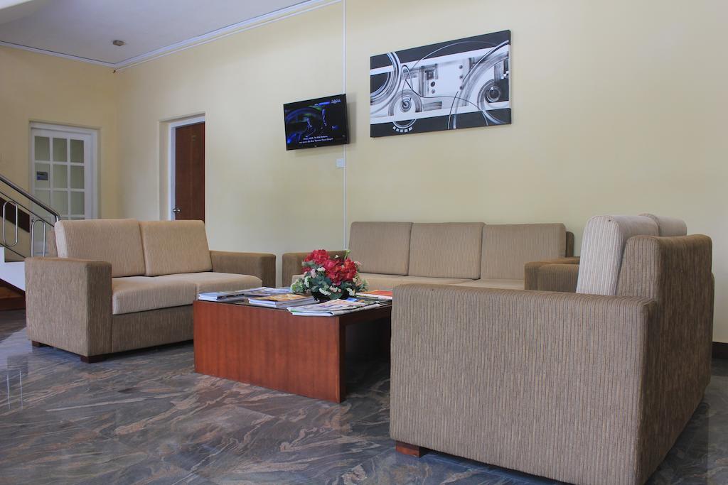 Grand 7 Hotel Thalawathugoda Talawatugoda Ngoại thất bức ảnh