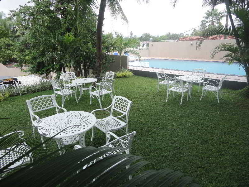 Grand 7 Hotel Thalawathugoda Talawatugoda Ngoại thất bức ảnh