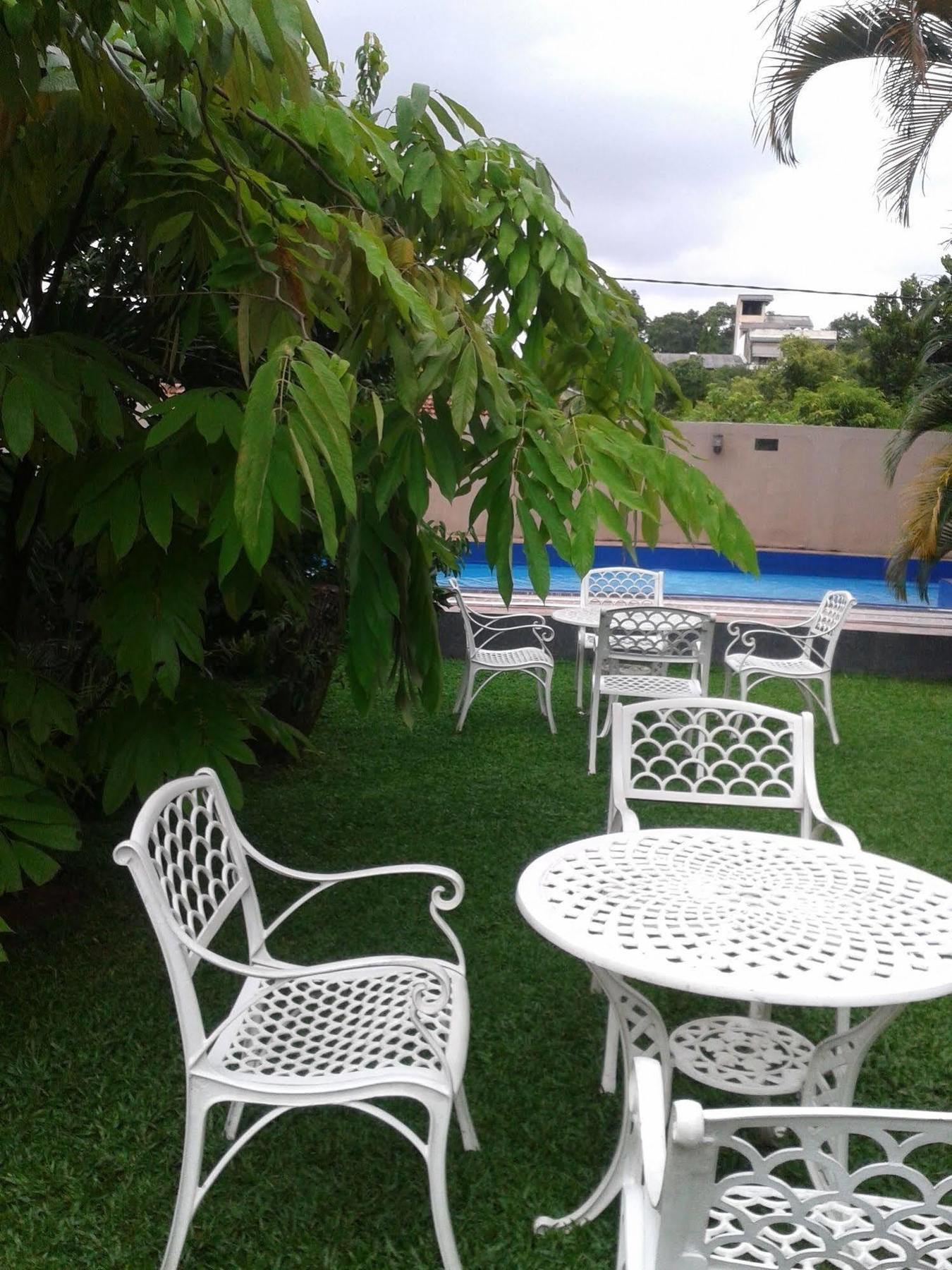 Grand 7 Hotel Thalawathugoda Talawatugoda Ngoại thất bức ảnh